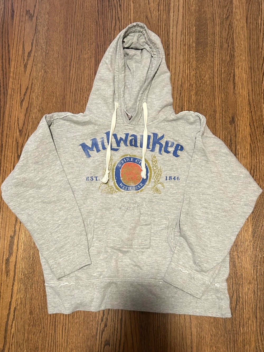 Brew City Milwaukee Graphic Hoodie Men’s Medium Distressed Gray Sweatshirt